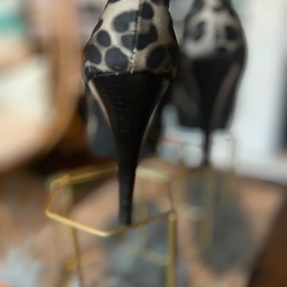 Moda Spana Plebe Peeps Toes Pumps Cheetah Print Size 10M - Picture 4 of 4